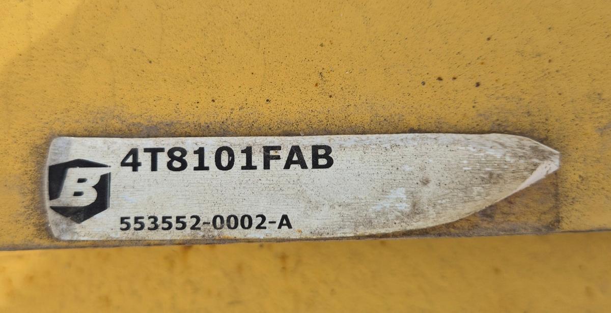 CAT950Unterschneidmesser002